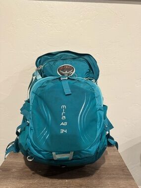 Osprey E-Ra AG 34 Teal Women's Backpack - Small Frame